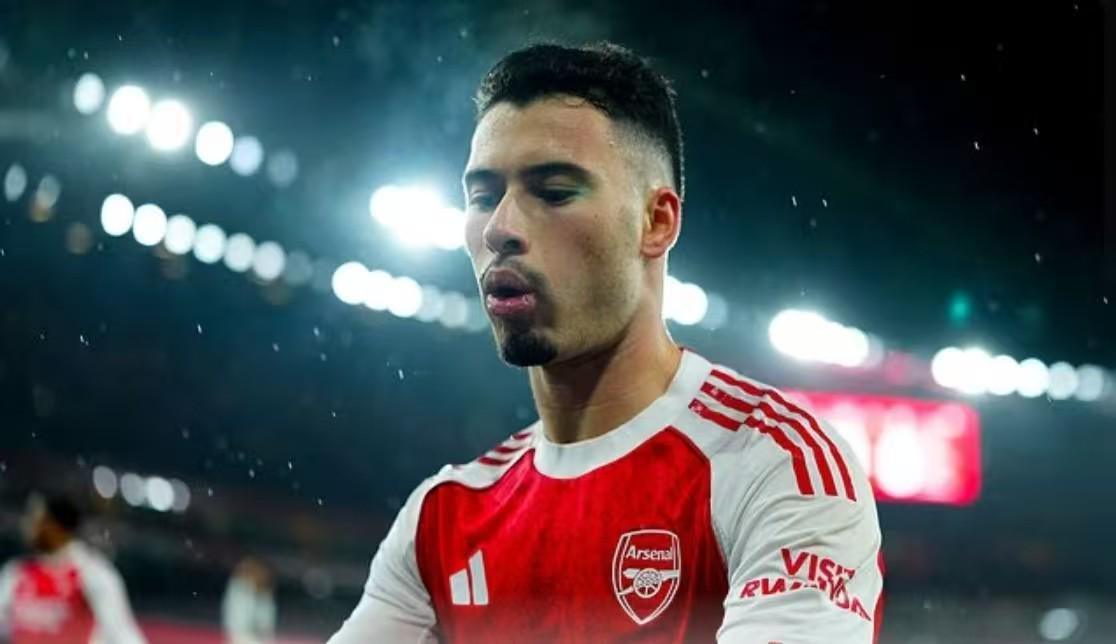 邮报长文揭秘马丁内利：生活中淡泊名利，球场上全力以赴